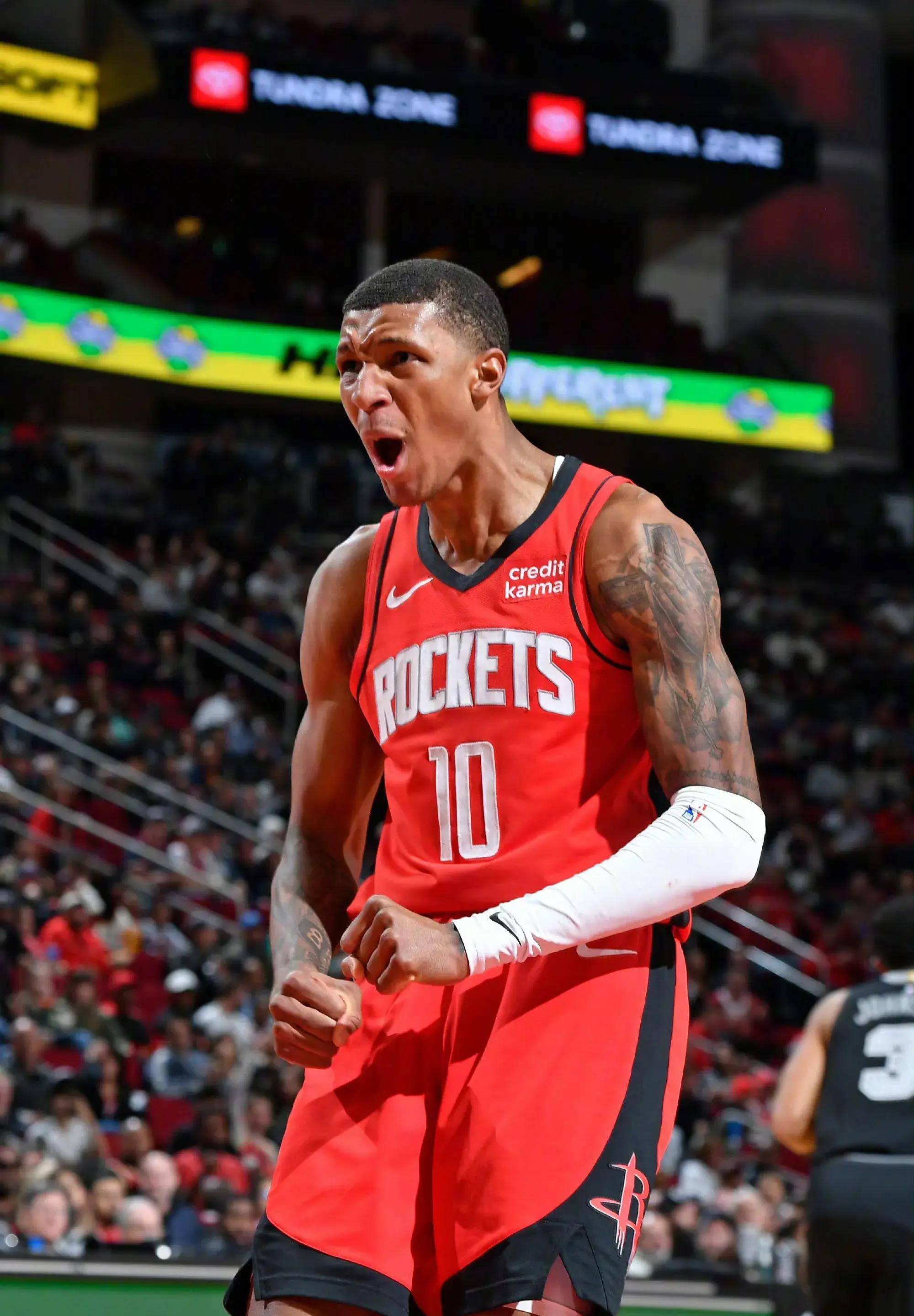 NBA宣布将推迟赛季进行，球员们备感压力